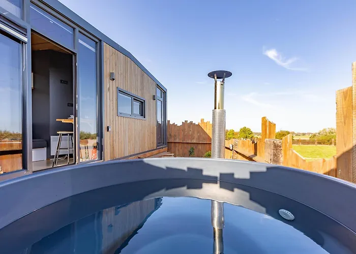 Les Tiny Du Pre Mathy - Logements Insolites Avec Jacuzzi A Profondeville