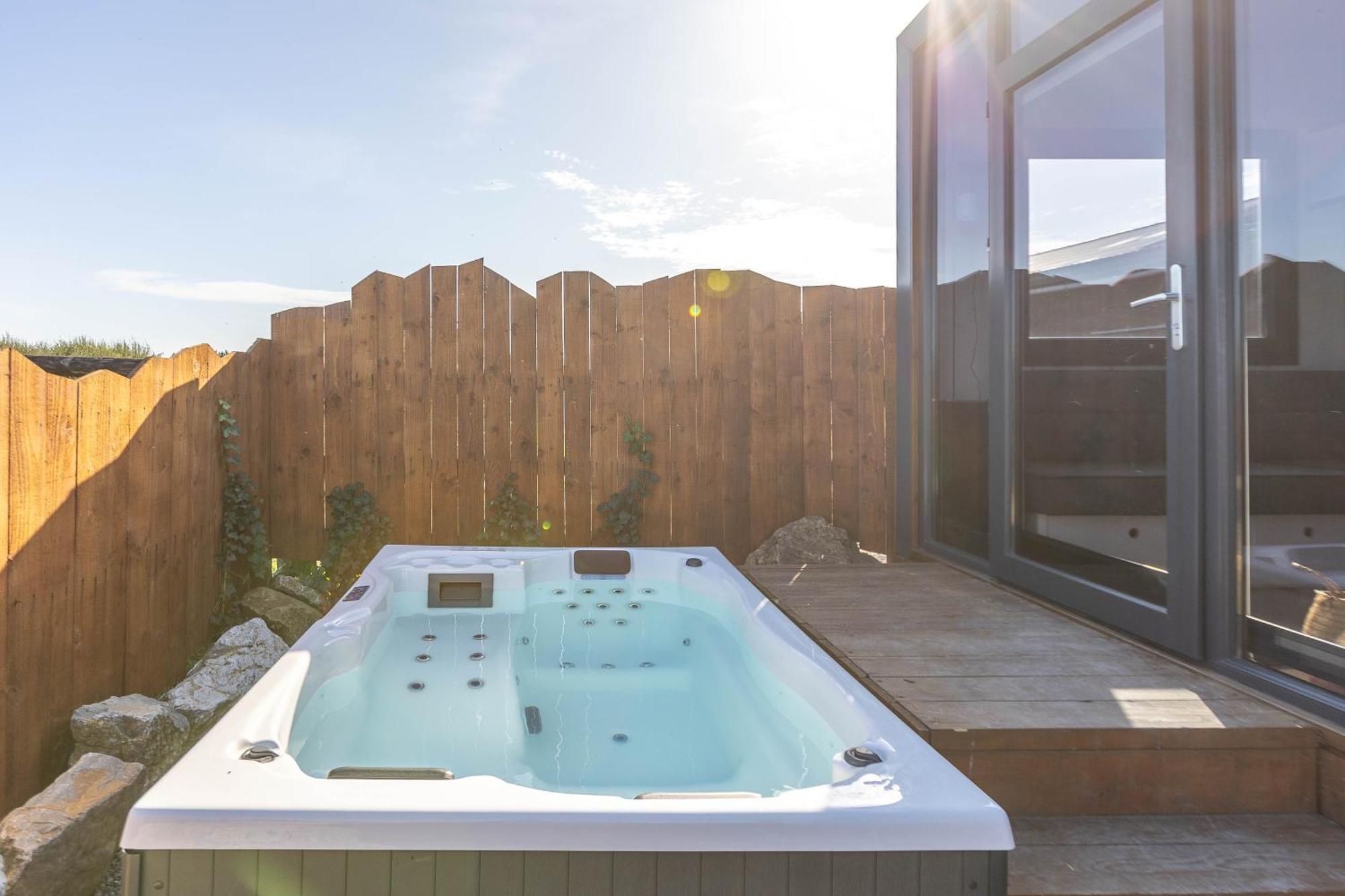 Landhuis Les Tiny Du Pre Mathy - Insolites Avec Jacuzzi A Profondeville