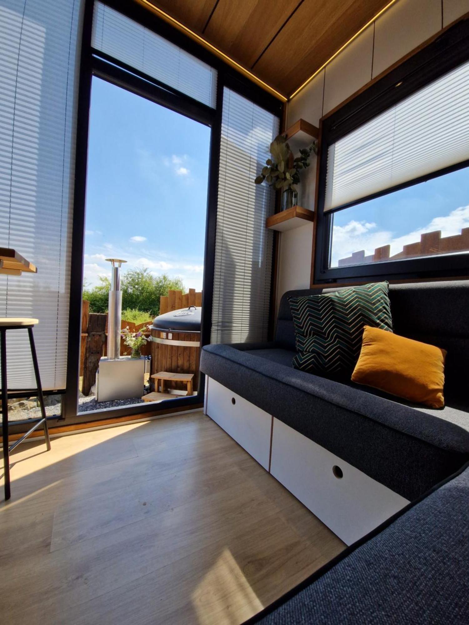 Landhuis Les Tiny Du Pre Mathy - Insolites Avec Jacuzzi A