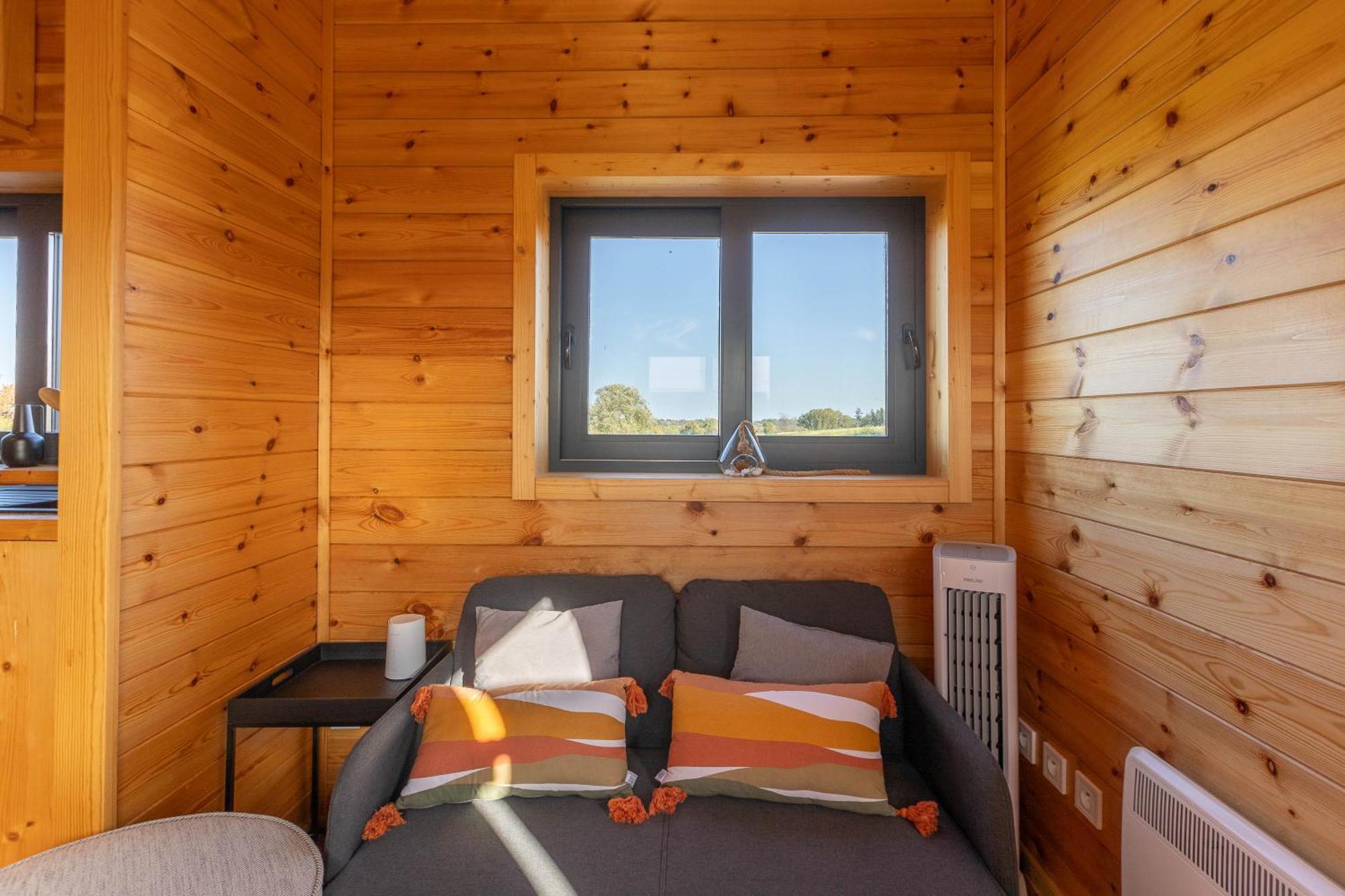 Les Tiny Du Pre Mathy - Insolites Avec Jacuzzi A Landhuis