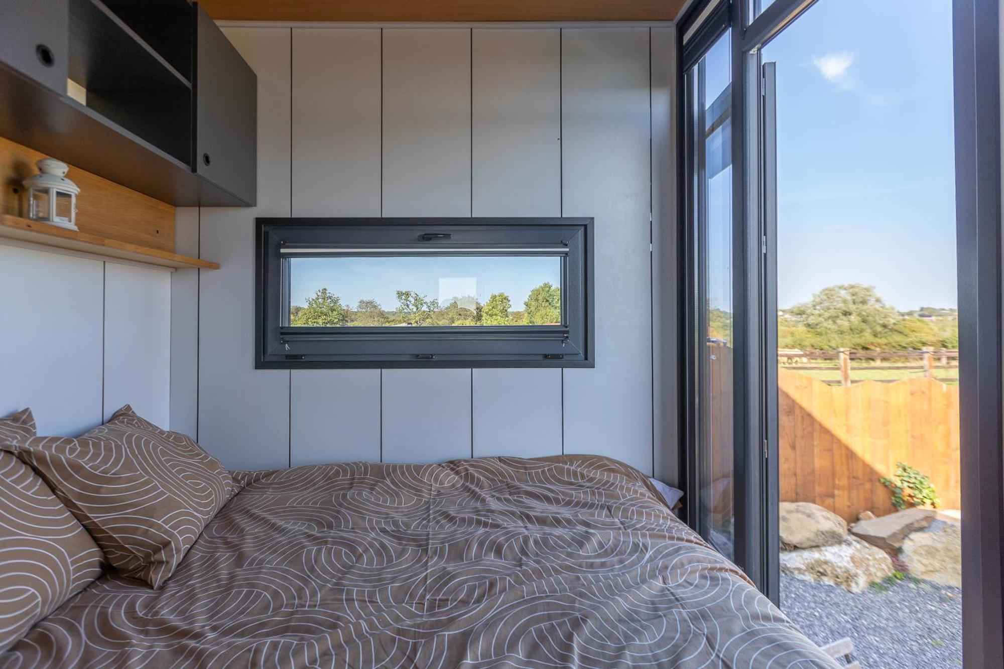 Landhuis Les Tiny Du Pre Mathy - Insolites Avec Jacuzzi A Profondeville