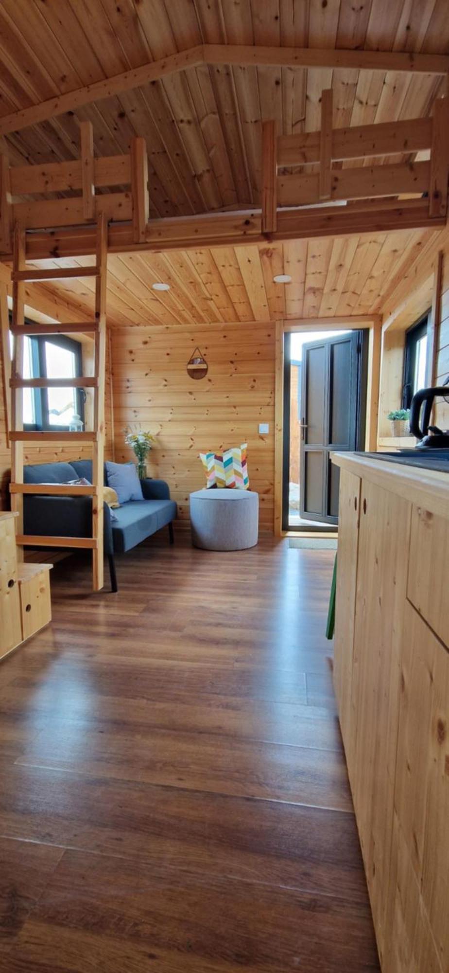Les Tiny Du Pre Mathy - Insolites Avec Jacuzzi A Landhuis Profondeville